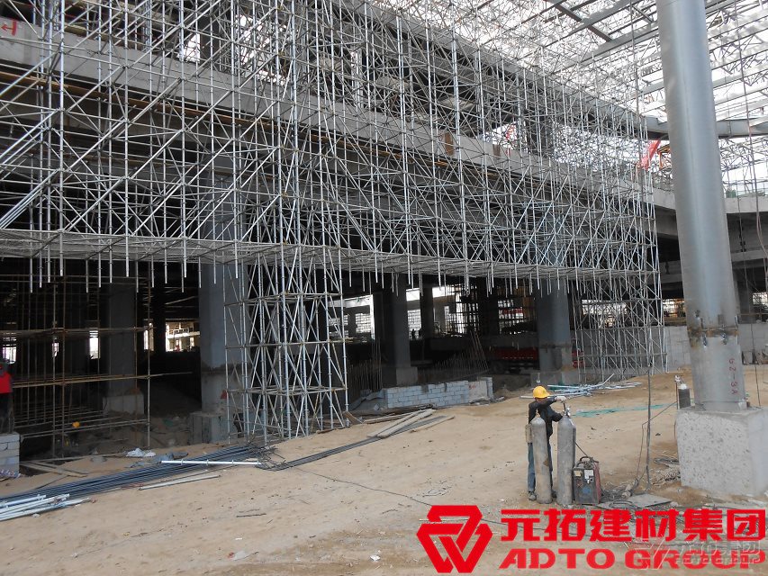 盤扣式腳手架有哪些特點？為什么比傳統(tǒng)腳手架貴？
